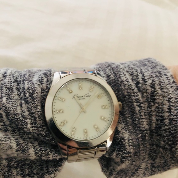 Big dial ,Very cute  Keneth Kole watch , Sarowsky insert.(Needs a new battery) - Picture 4 of 5